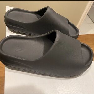 Onyx Yeezy Slides